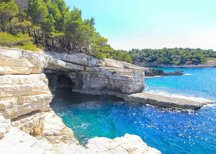 Monte Rizzi * Πούλα